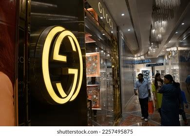 gucci employee discount uk